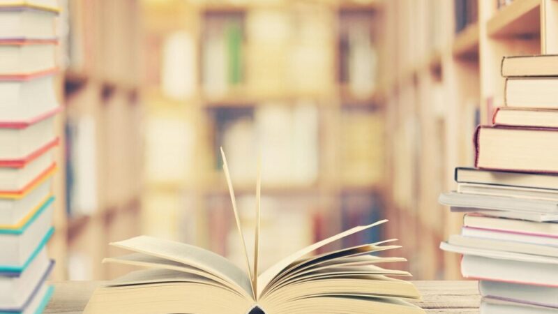 Kraków świętuje miłość do książek: laureaci konkursu „Czytelnik Roku 2025” wyróżnieni!