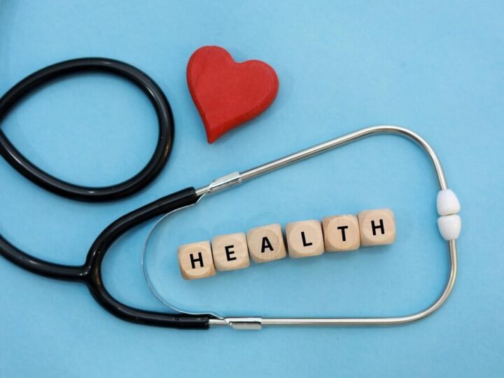 Nowe Dzienniki Wsparcia w Krakowie: Bezpieczna Przestrzeń dla Seniorów i Ich Opiekunów