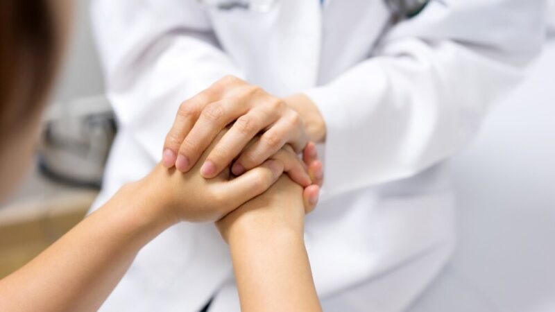 Policjantki w żłobku: Bezpieczna przygoda dla najmłodszych!