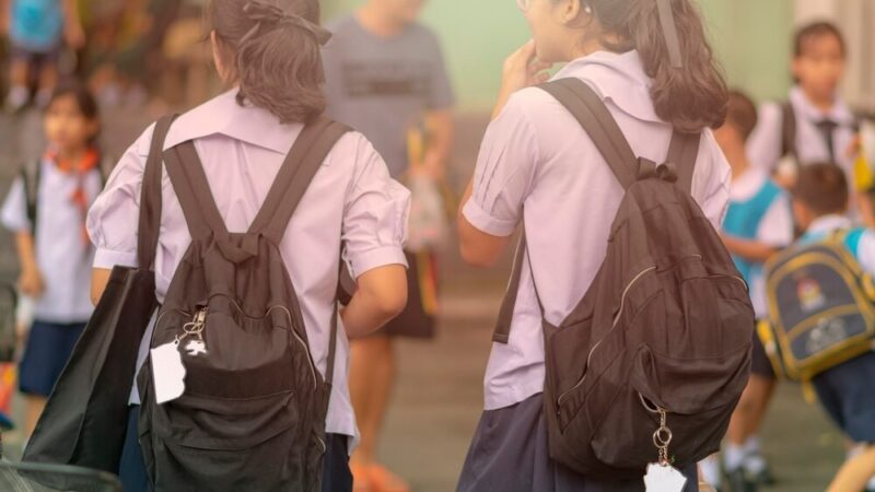 Nowa era edukacji w Dobranowicach: Burmistrz i Dyrektor w akcji!