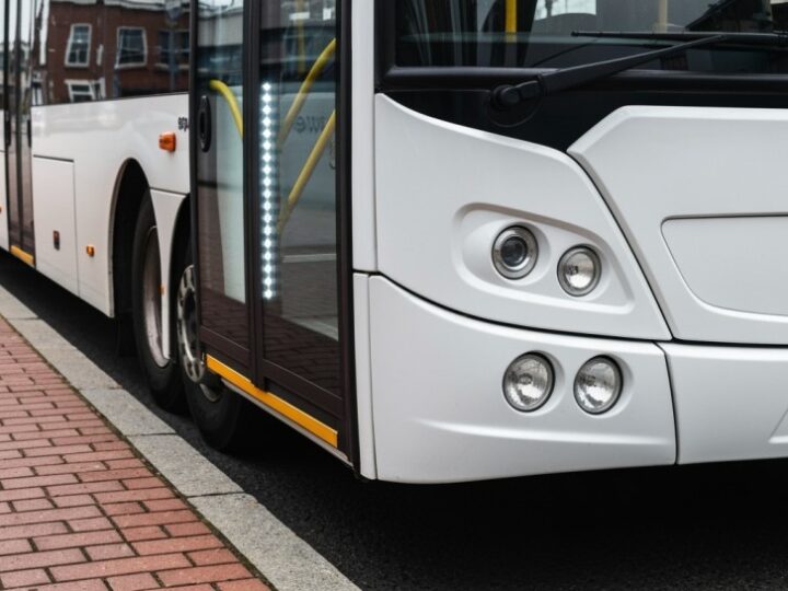 Nowe trasy i rozkład linii 228 – ważne informacje dla pasażerów!