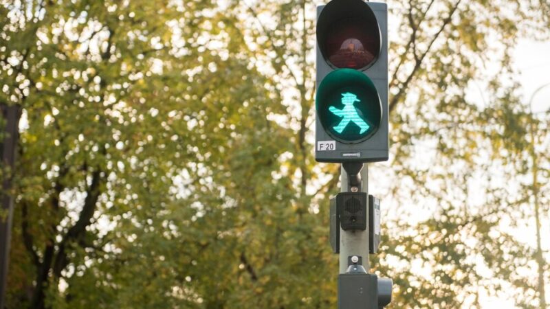 Sukces akcji poszukiwawczej – zaginiony senior odnaleziony!