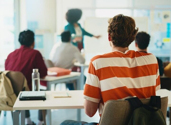 Powiatowy Dzień Kadeta: Nowe Możliwości Edukacyjne i Współpraca z Policją w Trzebini