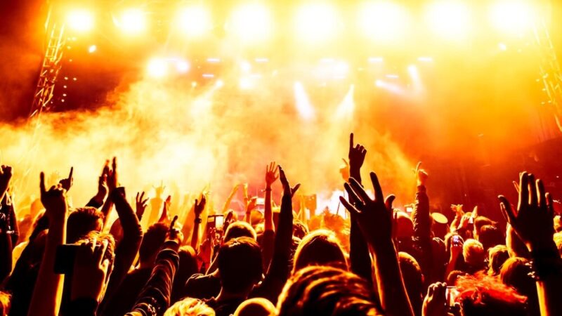 Koncert Pawła Niedzielskiego w Klubie Płaszów: Muzyczna podróż pełna emocji!