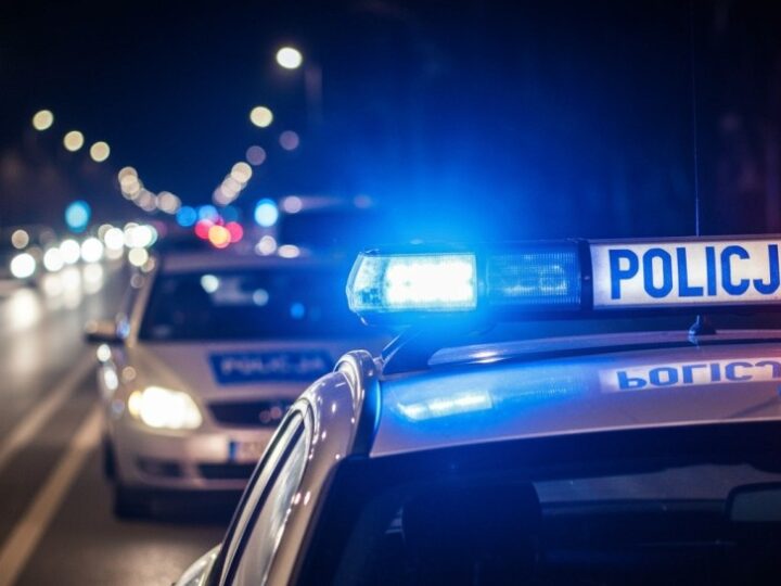 Krakowska policja rozbija zorganizowaną grupę oszustów „na pracownika banku”