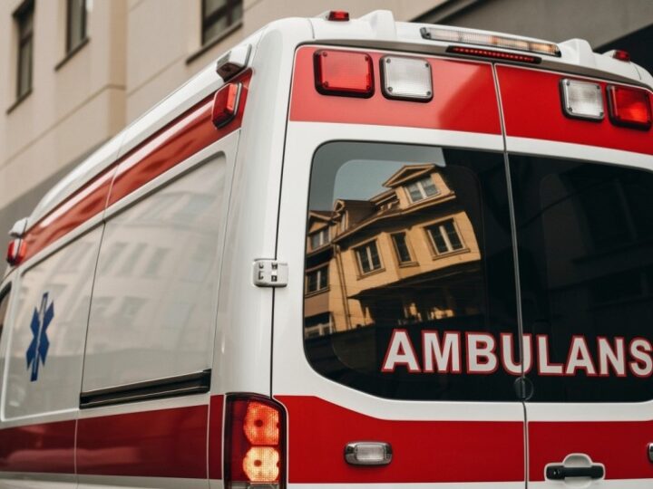 Policjanci z Małopolski doskonalą umiejętności ratownictwa wodnego przed sezonem letnim