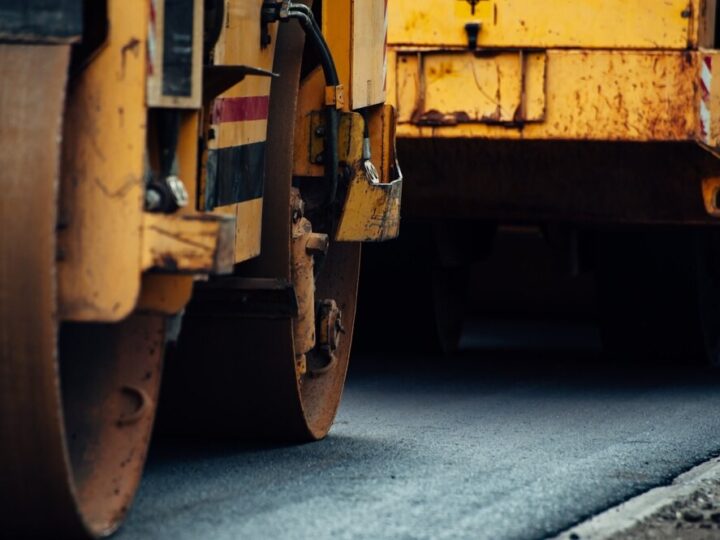 Rewolucja na drogach: Rozpoczyna się przebudowa trasy Dąbrowa – Szarów