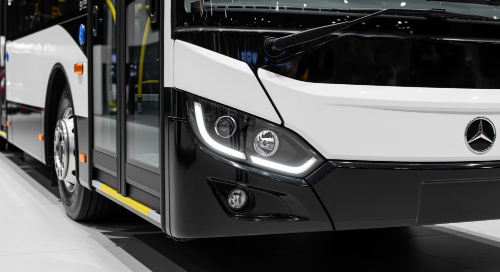 Nowoczesna wiata przystankowa w Wieliczce: komfort i bezpieczeństwo dla pasażerów!