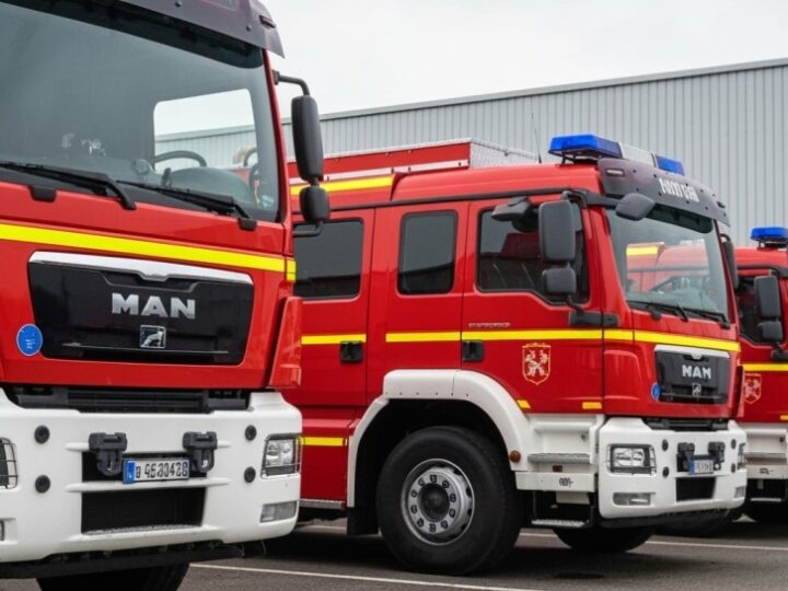 Nowy samochód ratowniczy dla OSP Kunice – większe bezpieczeństwo dla lokalnej społeczności!