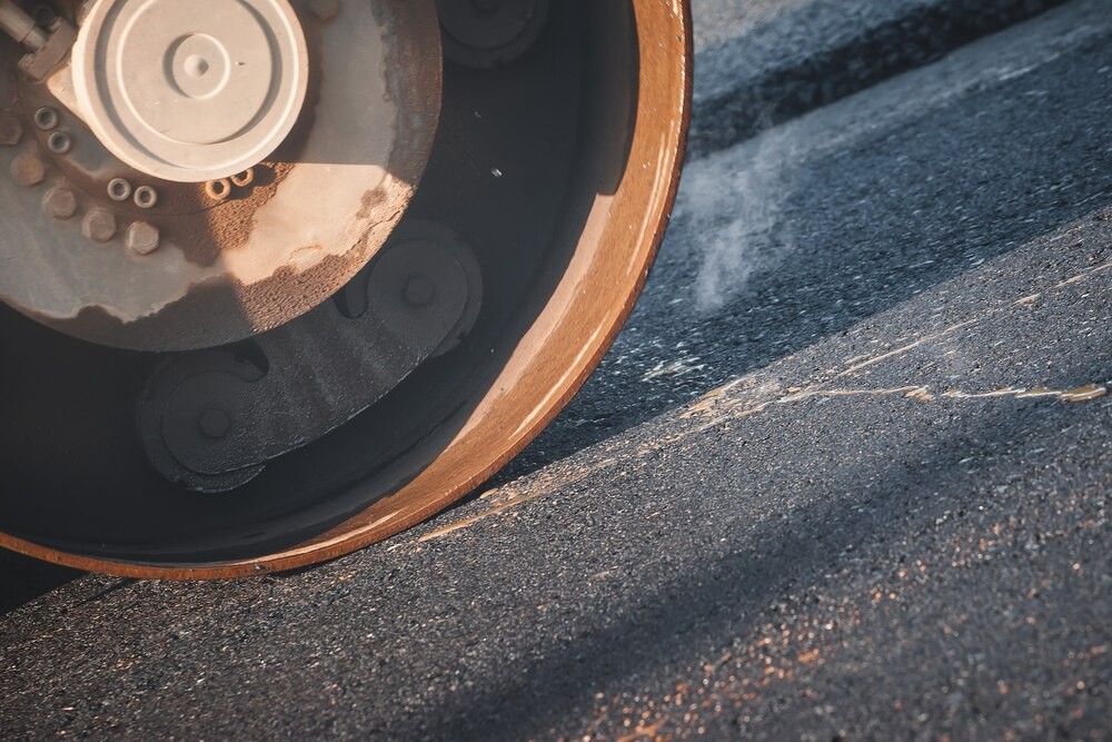 Nowa nawierzchnia w Niżowej: Gmina Gdów inwestuje w lepsze drogi za 578 tys. zł