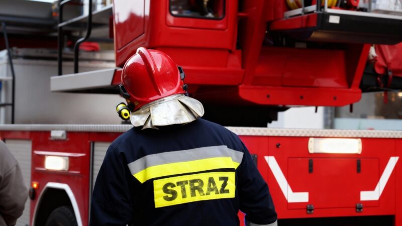 Strażacy w Krakowie: Bezpieczeństwo i tradycja podczas Wielkanocy
