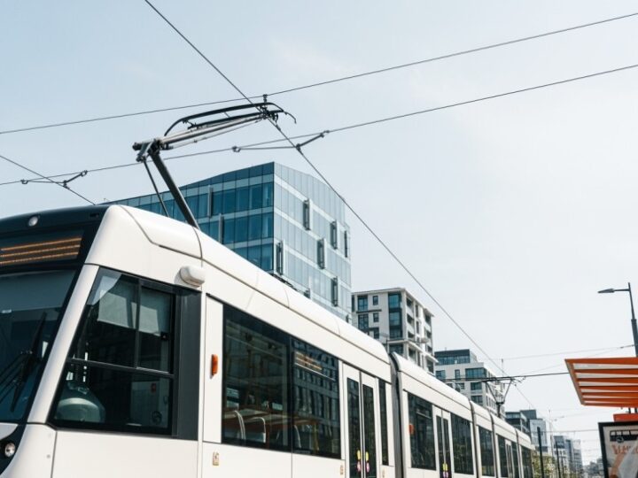 Uczniowie z Krakowa odkrywają tajniki zajezdni tramwajowej Podgórze