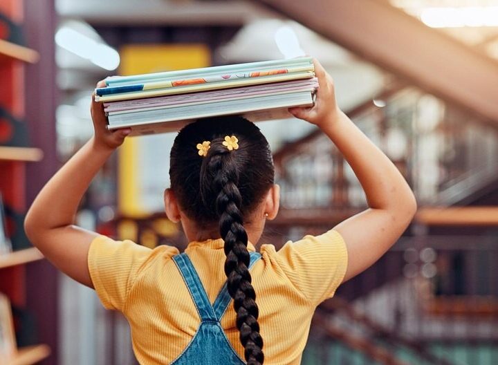 Maturzyści z Nowego Targu świętują zakończenie edukacji!