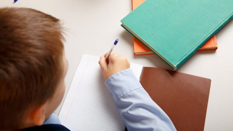 Mundury na Dniach Otwartych: Policjanci inspirują przyszłe pokolenia w Wadowicach