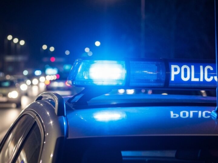 Policjanci dzielą się wiedzą z maturzystami w Wieliczce