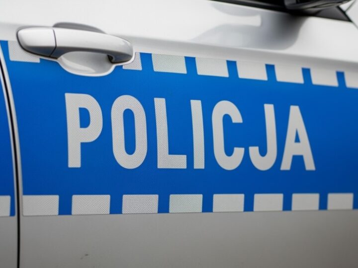 Nietrzeźwy mężczyzna z wiatrówkami w Chełmku: Policja interweniuje!