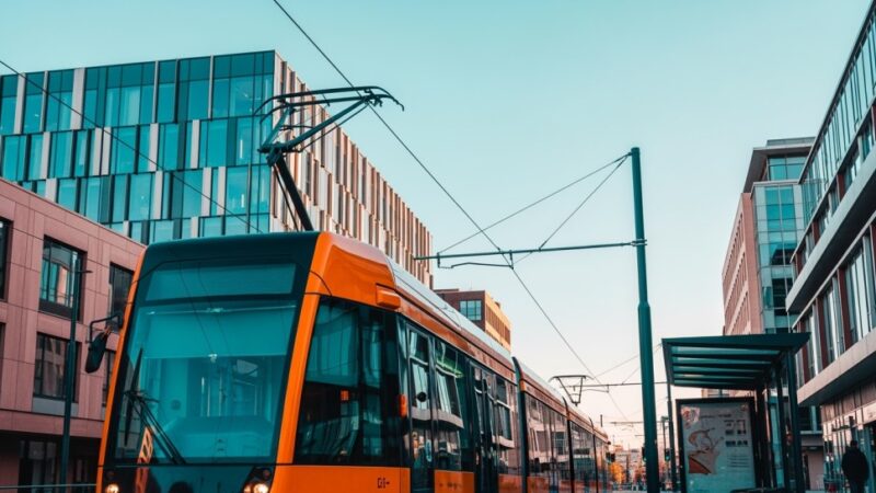 Edukacyjne przygody w zajezdni tramwajowej Podgórze dla krakowskich dzieci