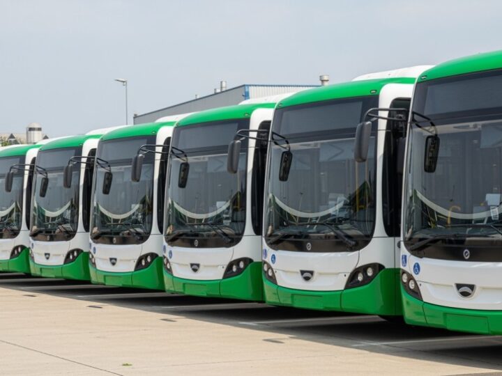 Nowy autobus w Niepołomicach: krok w stronę lepszej dostępności dla osób z niepełnosprawnościami