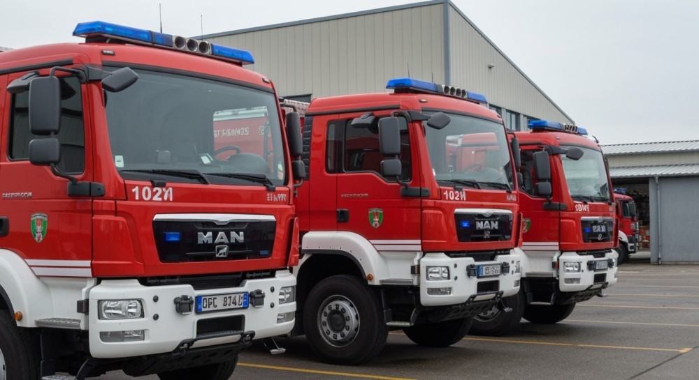 Rewolucja w OSP Dąbrowa: Nowoczesny wóz bojowy w akcji!