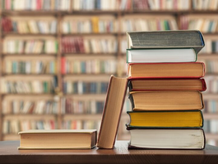 Odkryj ukryte skarby biblioteki w byłym Dworcu PKP!