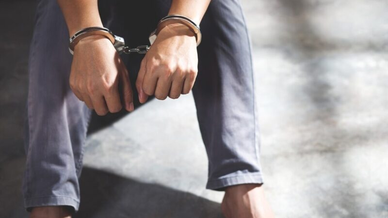 Kryminalna obława na włamywacza z Czchowa: 57-latek w rękach policji!