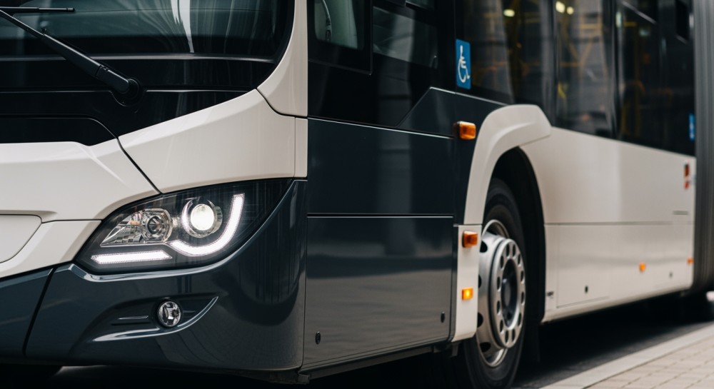 Zabytkowe autobusy na linii 584 – podróż w czasie po Krakowie!