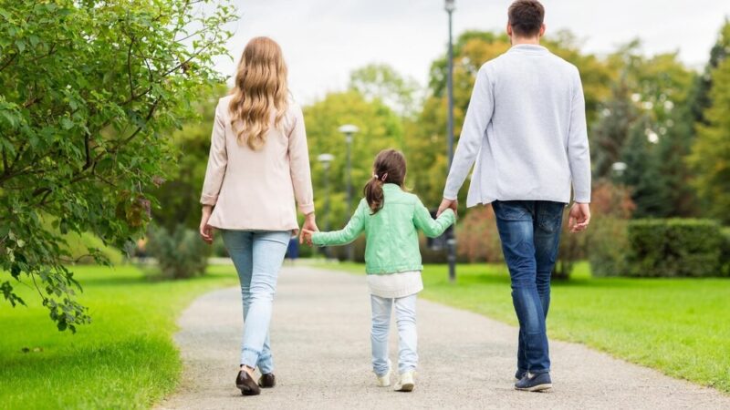 Zielona oaza w sercu Krakowa – odkryj Park Wyspiańskiego!