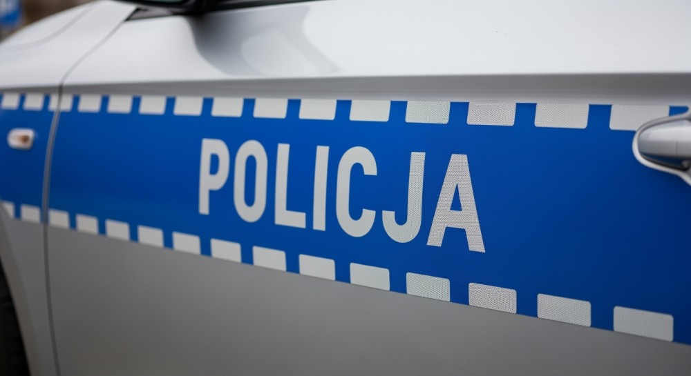 Turysta odkrywa włamywacza śpiącego w wynajętym pokoju