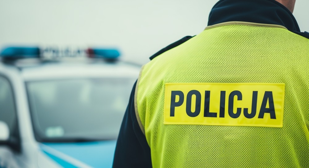 Zatrzymani z bronią, narkotykami i materiałami wybuchowymi: Nocna akcja policji w Tylmanowej