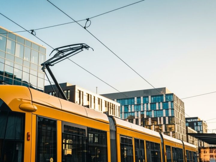 Remont Grzegórzeckiej: Utrudnienia i nowe torowisko od piątku!