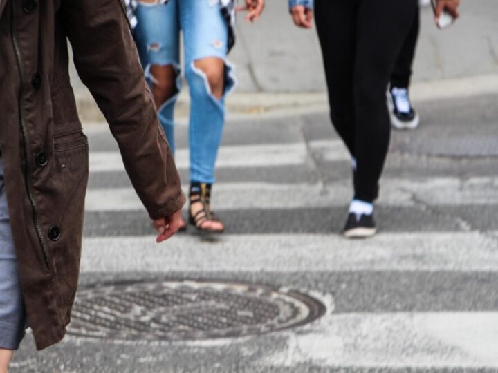 Zebra na Zebrze” – dzieci i policjanci promują bezpieczeństwo na drogach