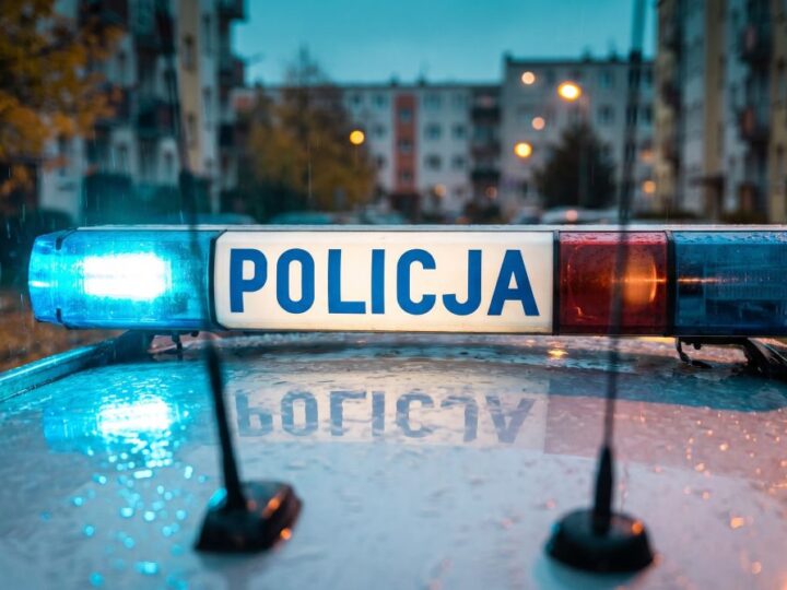 Andrychów: Policja zatrzymała dwóch mężczyzn za uszkodzenie mienia