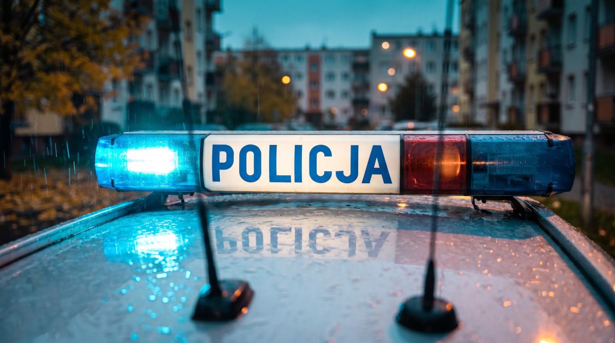 Andrychów: Policja zatrzymała dwóch mężczyzn za uszkodzenie mienia