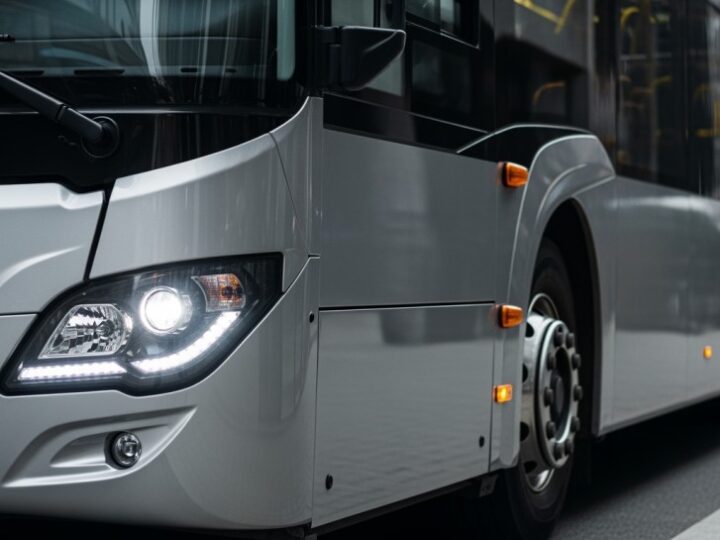 Kraków wznawia komunikację: nowe trasy autobusów od 17 października