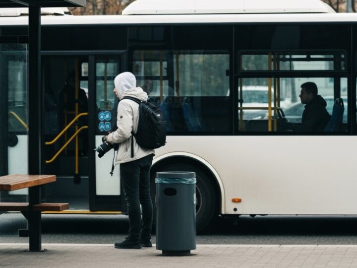 Weekendowe wypady autobusem: Sprawdź nowe rozkłady linii rekreacyjnych